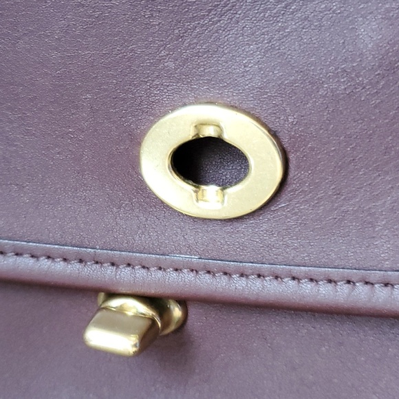 Coach Vintage 9790 Flap Bag - Picture 12 of 14